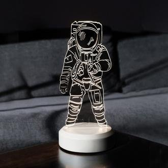 Bylamp AST-01B Astronot Uzay Temalı Pilli Pleksi Masa Lambası - Beyaz - 18 cm